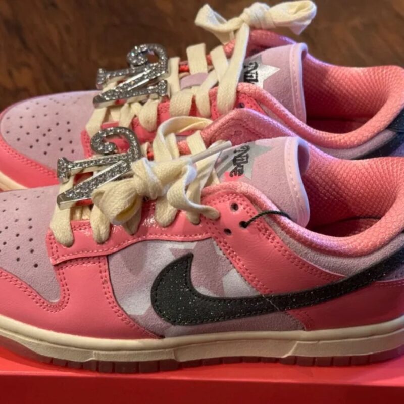 Nike Dunk Low LX Barbie - Image 3