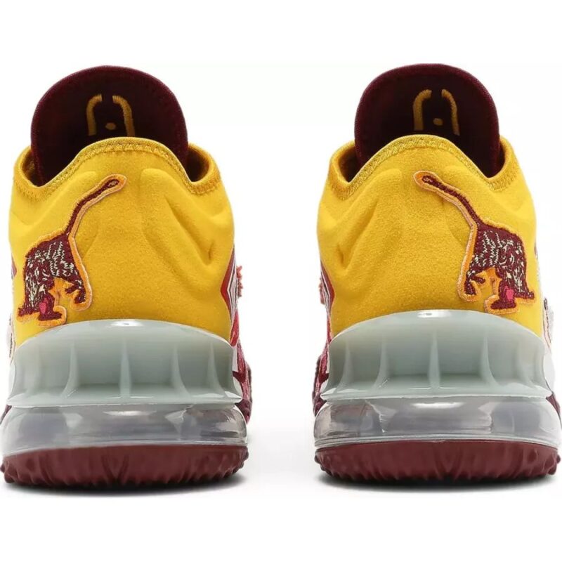 Nike LeBron XVIII 18 - Image 3