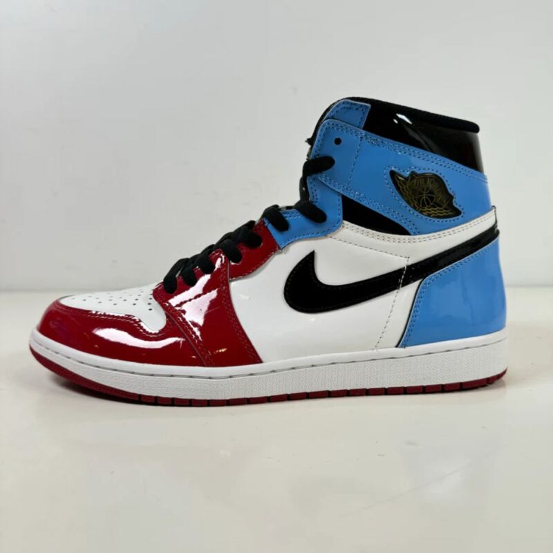 CK5666 100 Jordan 1 Retro High Fearless UNC - Image 3